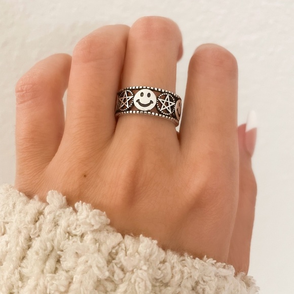 Jewelry - 925 Sterling Silver Happy Face Ring Minimalist Ring Band Smiley Face Star Ring